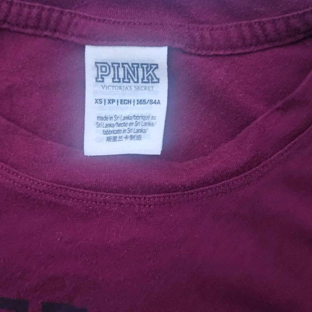 Pink VS woman T-shirt